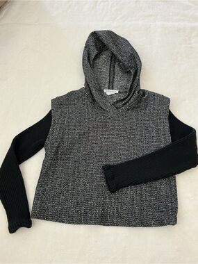 BCBGeneration Hooded Knit Sweater Women's Medium Black White Marled Long Sleeve